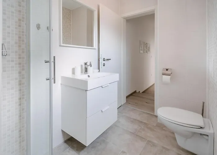 Fresh - Parking Included Апартаменты